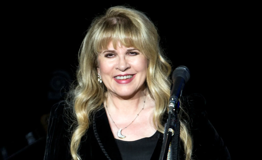 Stevie Nicks Height 